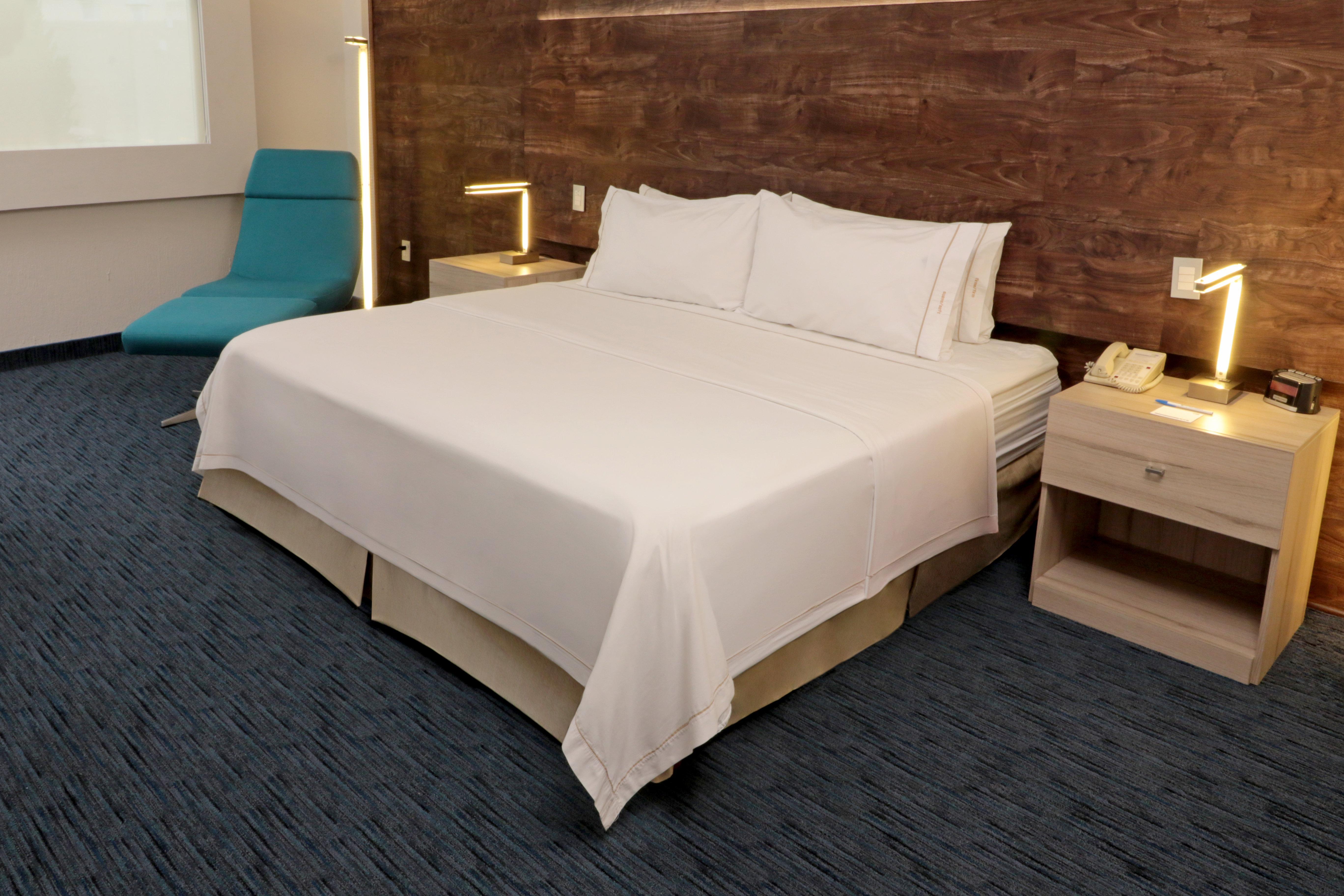 Holiday Inn Express San Luis Potosi By Ihg Exterior photo